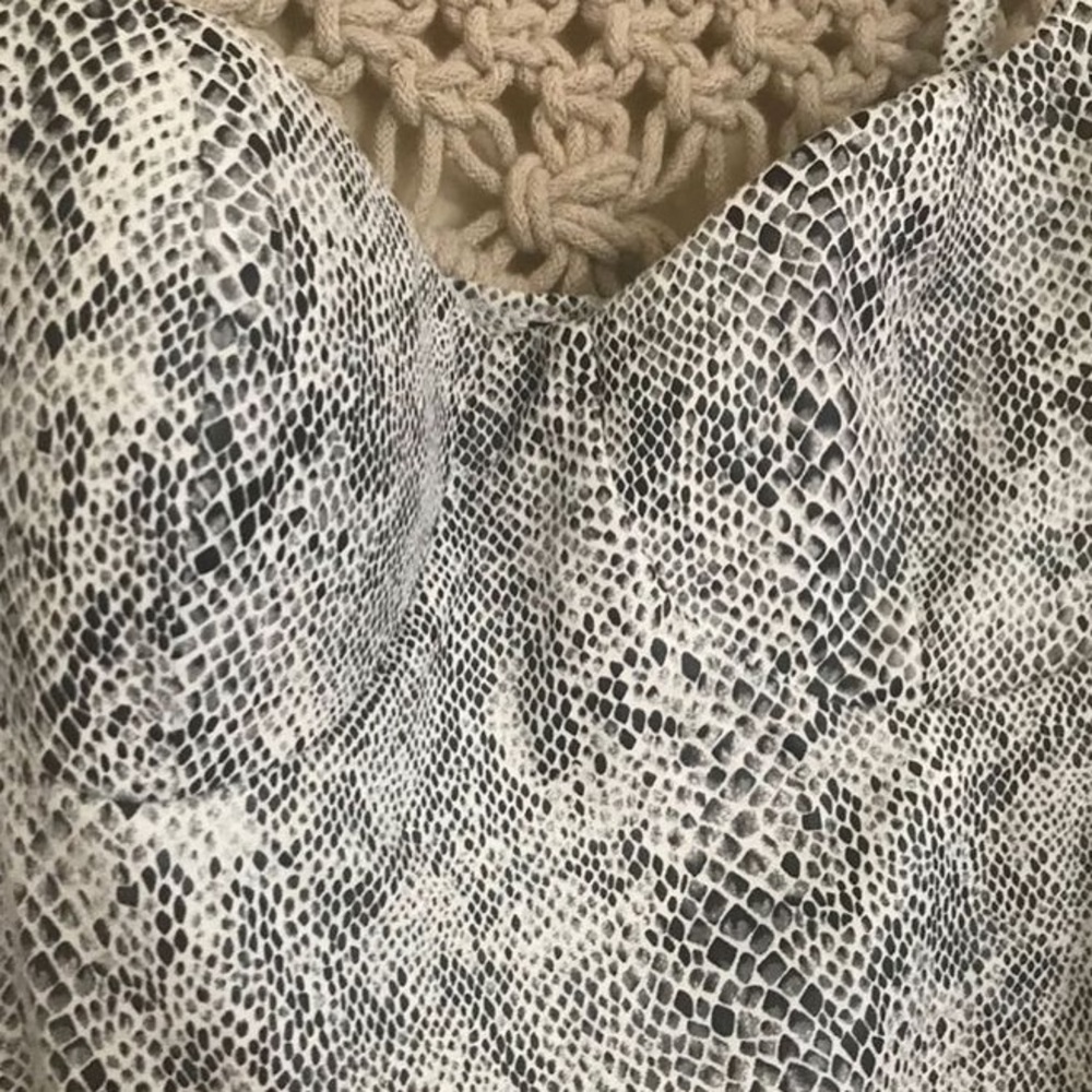 Dress - Picture 3 of 5